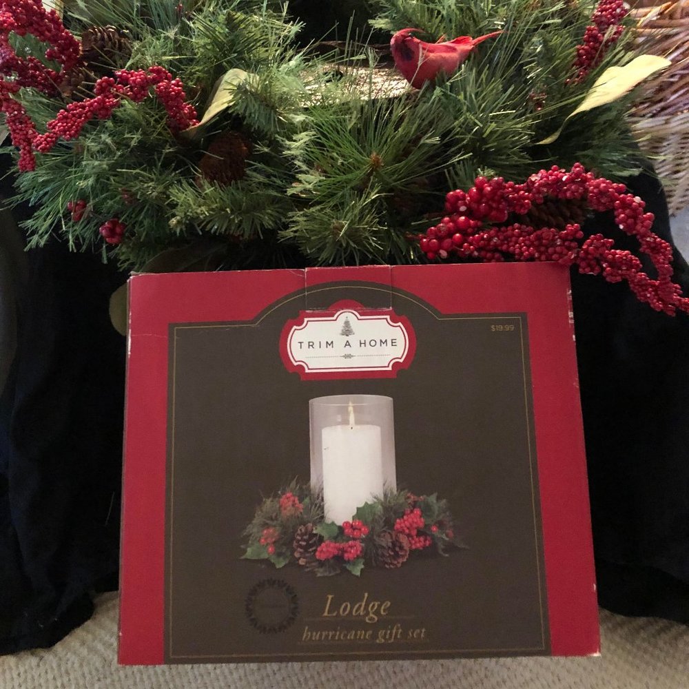 Christma Candleholder Frosted Pinecones and Berries